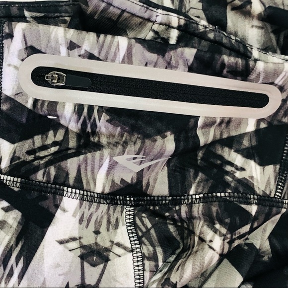 Everlasting Black Abstract Print Athletic Leggings Size Large - Picture 3 of 4